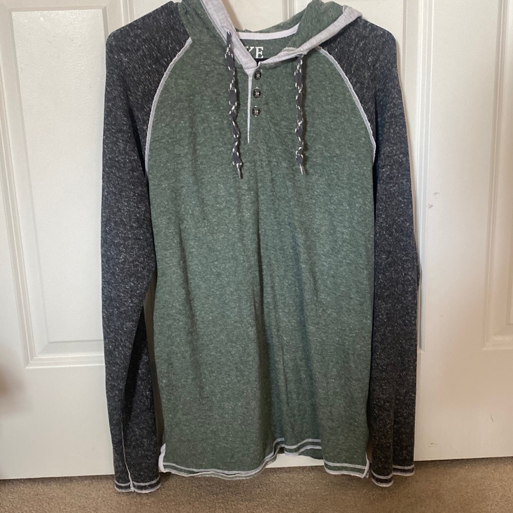 BKE Green and black Henley hoodie medium